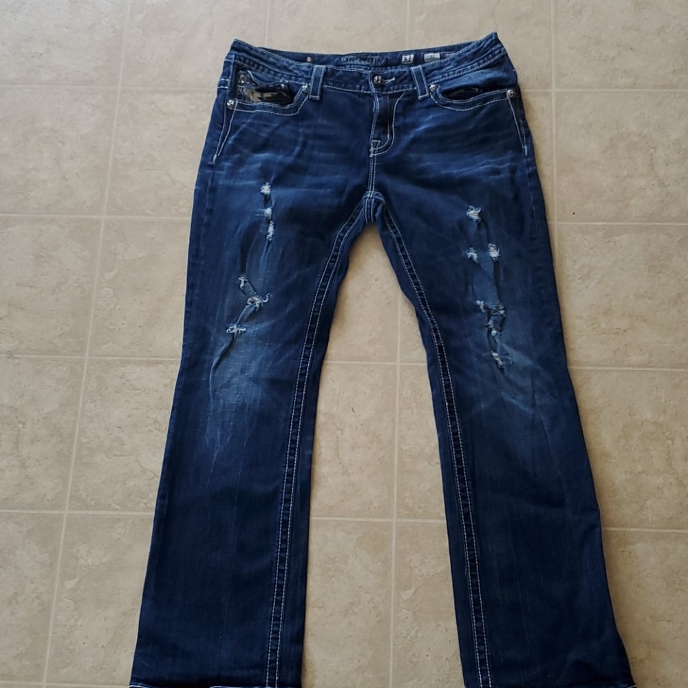 Distressed miss me jeans